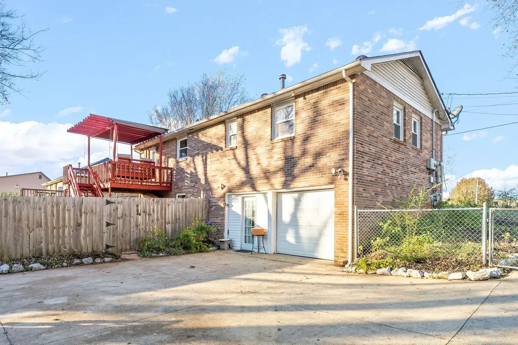 434 Bluff Drive Clarksville TN 37043