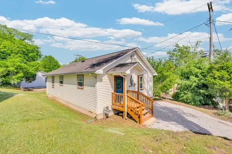 7 N Carter Street Sparta TN 38583