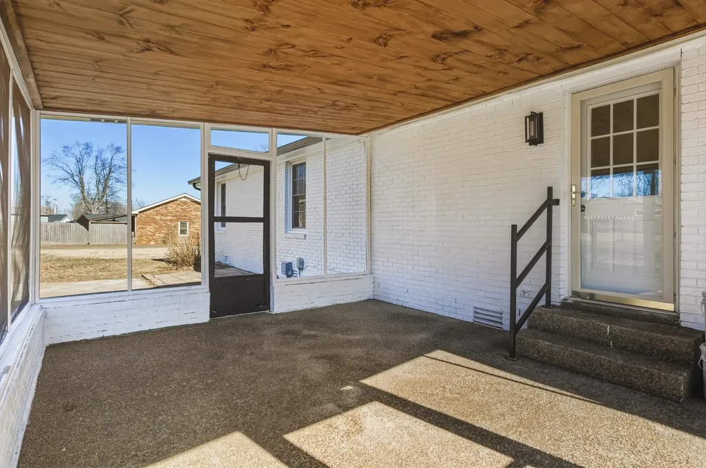 310 Lisa Lane Gallatin TN 37066