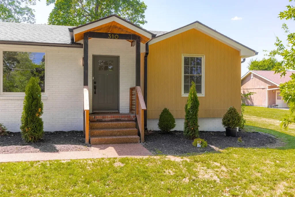 310 Lisa Lane Gallatin TN 37066