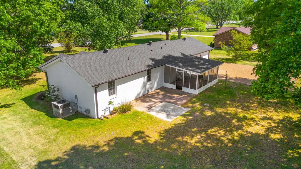 310 Lisa Lane Gallatin TN 37066