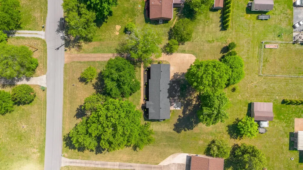 310 Lisa Lane Gallatin TN 37066