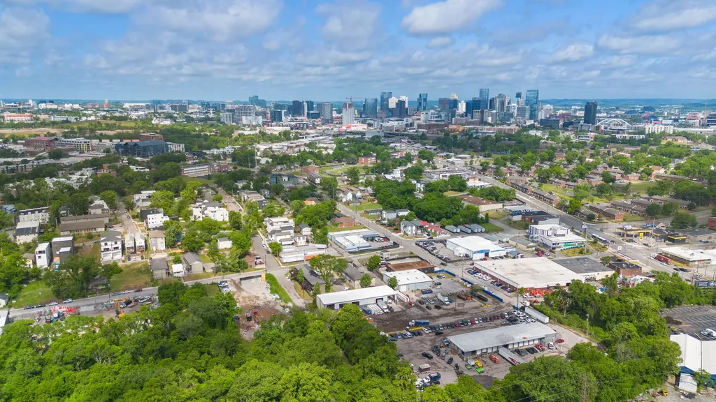 1222 Lewis Street Nashville TN 37210