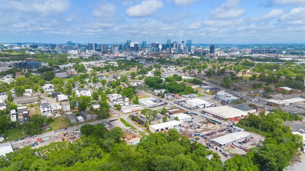 1222 Lewis Street Nashville TN 37210