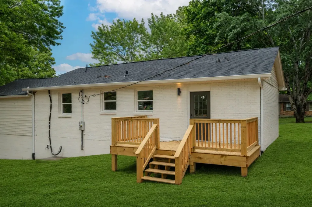 312 Bluebird Lane Dickson TN 37055