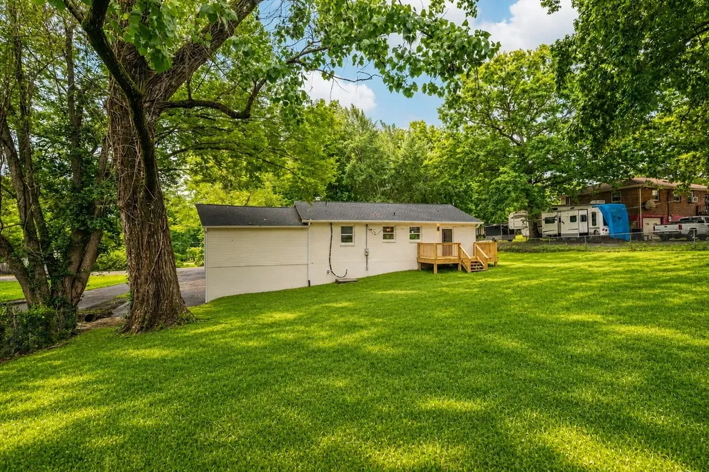 312 Bluebird Lane Dickson TN 37055