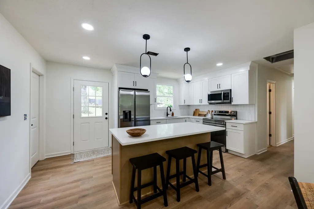 312 Bluebird Lane Dickson TN 37055