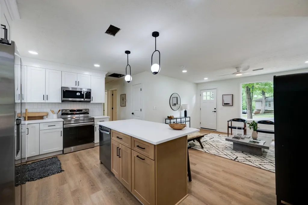 312 Bluebird Lane Dickson TN 37055