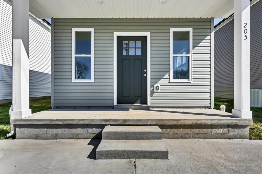 205 Robert Street Clarksville TN 37040