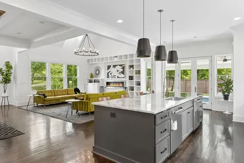 741 Bresslyn Road Nashville TN 37205
