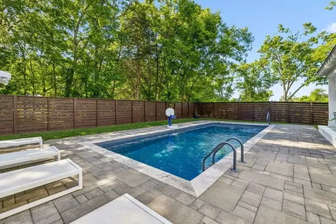 741 Bresslyn Road Nashville TN 37205