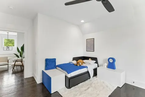 741 Bresslyn Road Nashville TN 37205