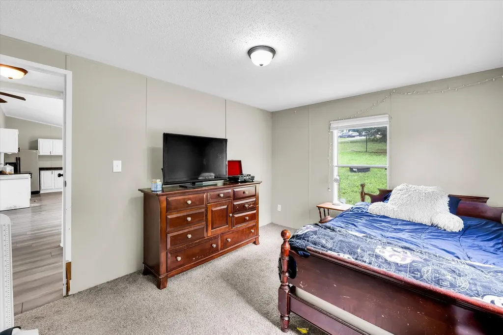 11 Brittany Lane Gordonsville TN 38563