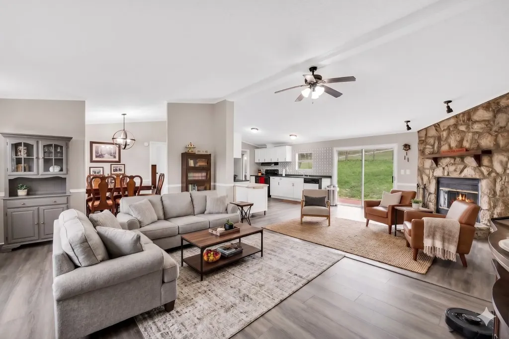 11 Brittany Lane Gordonsville TN 38563