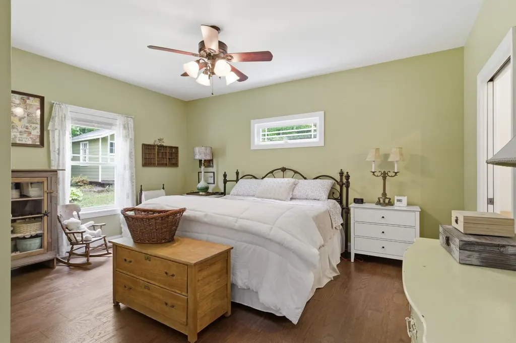 9588 Vaught Road Readyville TN 37149