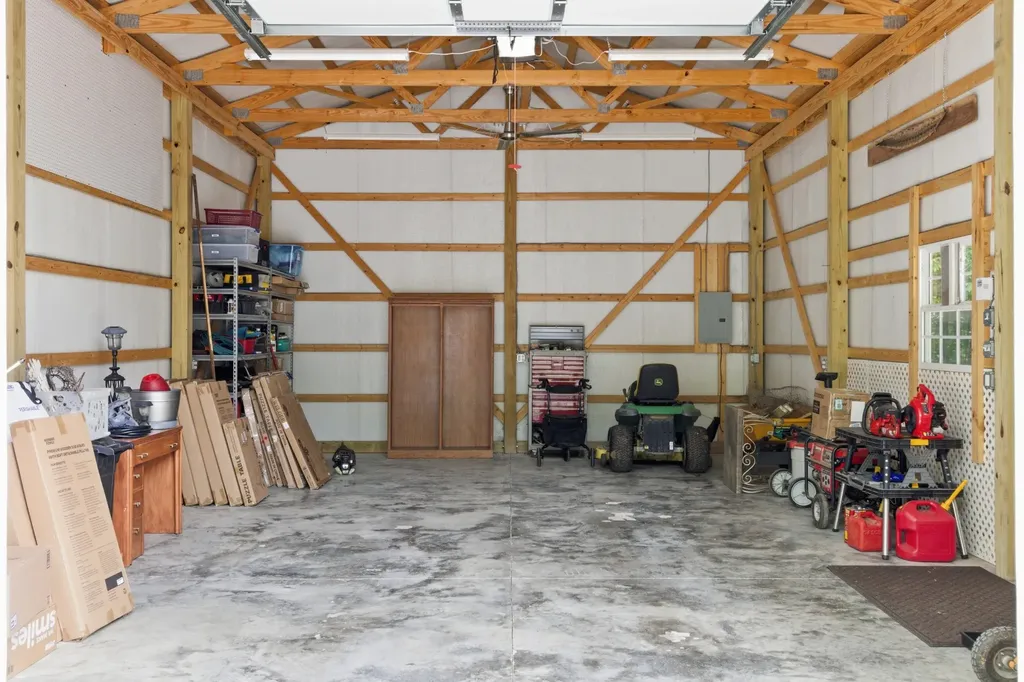 9588 Vaught Road Readyville TN 37149