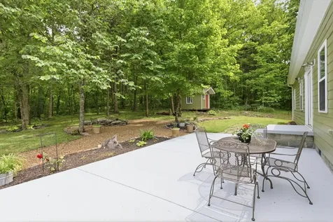 9588 Vaught Road Readyville TN 37149