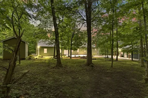 9588 Vaught Road Readyville TN 37149