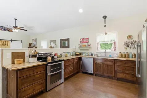 9588 Vaught Road Readyville TN 37149
