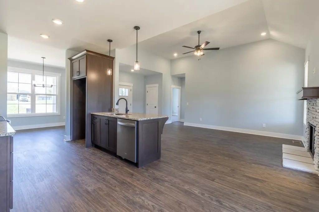 2060 Beverly Court Springfield TN 37172