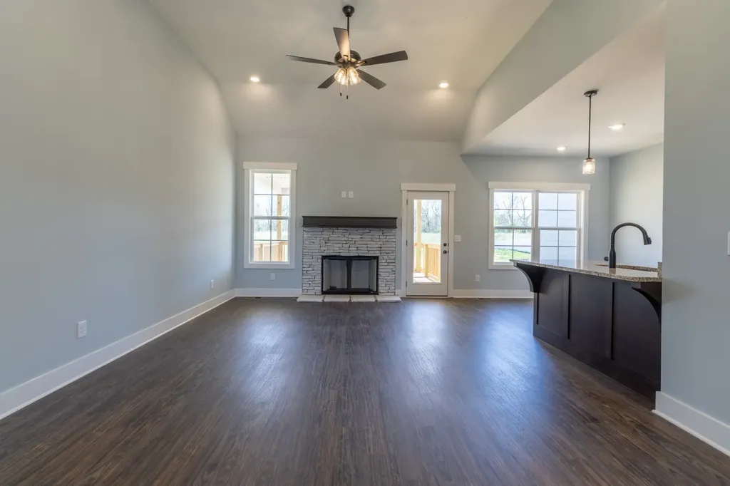 2060 Beverly Court Springfield TN 37172