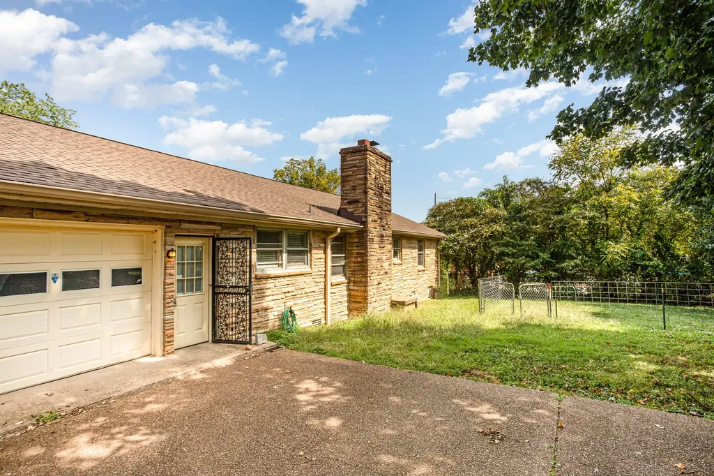 2610 Carter Avenue Nashville TN 37206