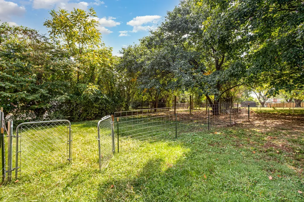 2610 Carter Avenue Nashville TN 37206