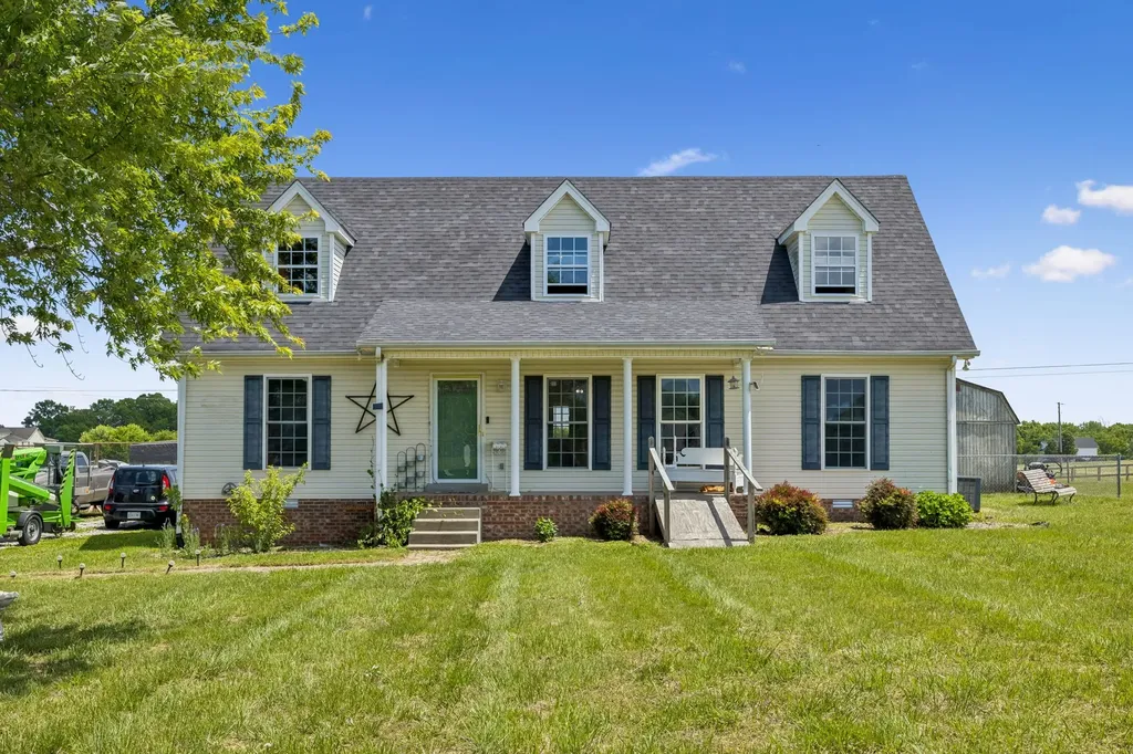 1044 Robert Elder Court Cedar Hill TN 37032