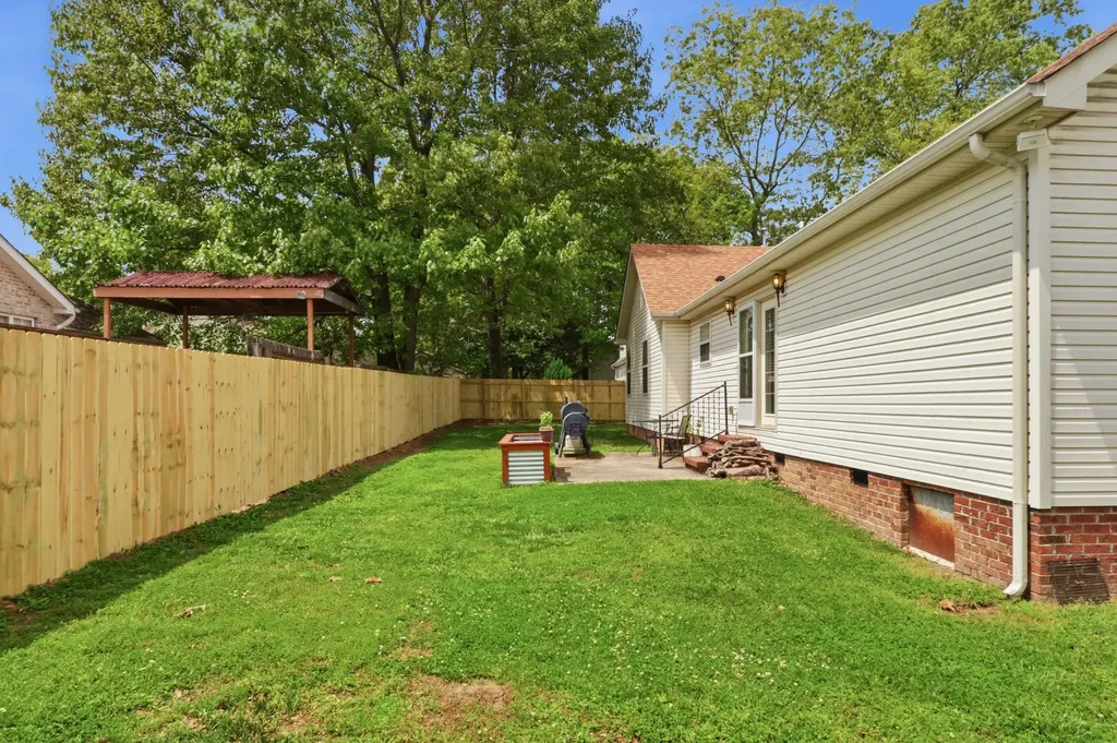 120 Jennings Circle Tullahoma TN 37388