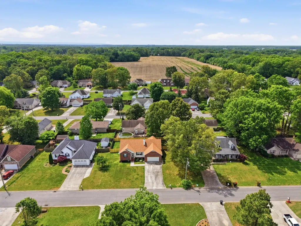 120 Jennings Circle Tullahoma TN 37388