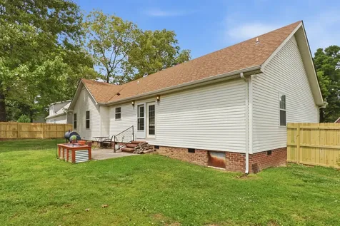 120 Jennings Circle Tullahoma TN 37388