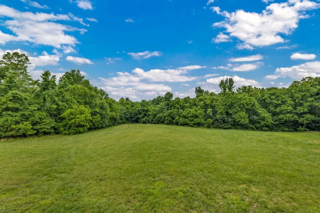965 Palmyra Road Clarksville TN 37040