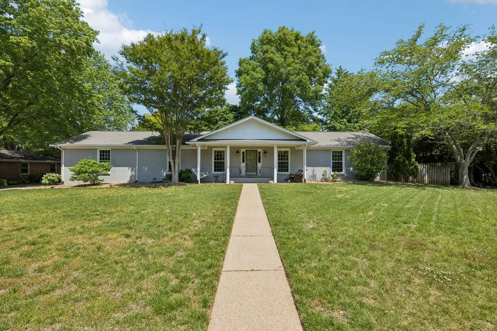 1722 Haynes Drive Murfreesboro TN 37129