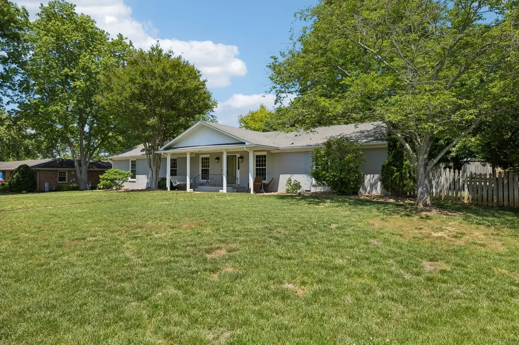 1722 Haynes Drive Murfreesboro TN 37129