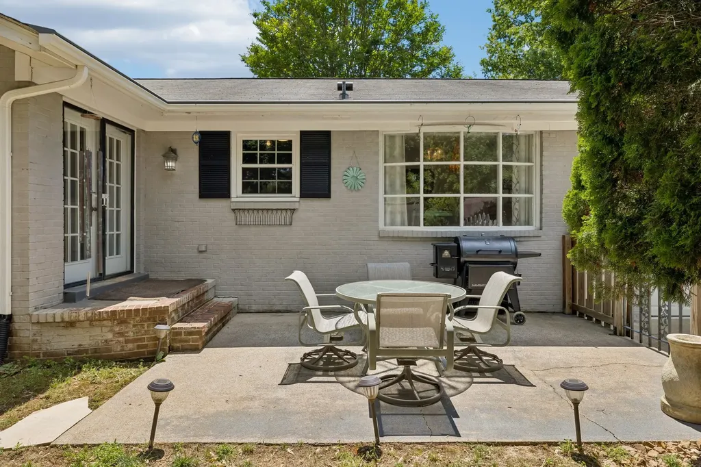 1722 Haynes Drive Murfreesboro TN 37129