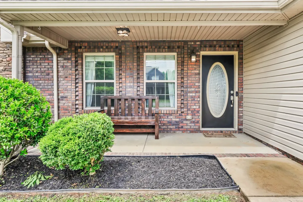 1453 Rustys Lane Clarksville TN 37042