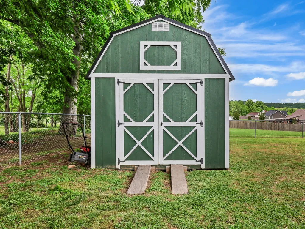 1453 Rustys Lane Clarksville TN 37042