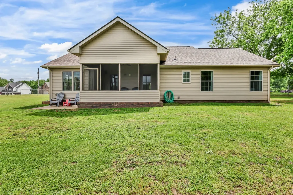 1453 Rustys Lane Clarksville TN 37042