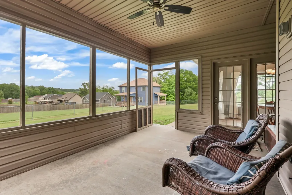 1453 Rustys Lane Clarksville TN 37042