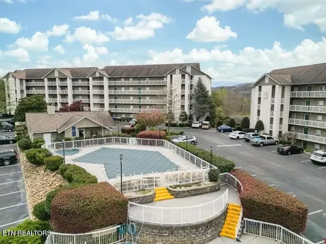 205 Ogle Drive Pigeon Forge TN 37863