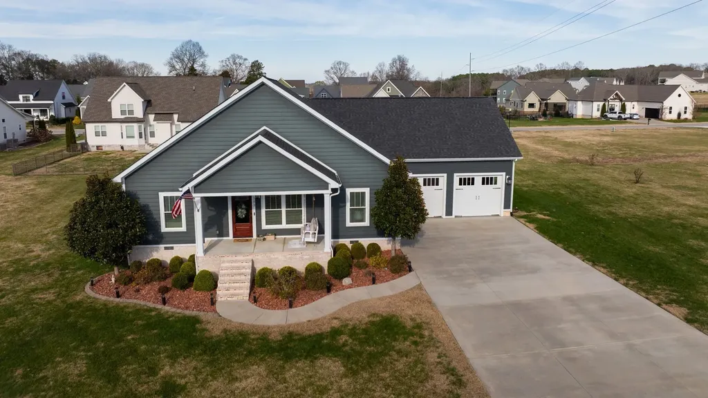 102 Cannonball Court Winchester TN 37398