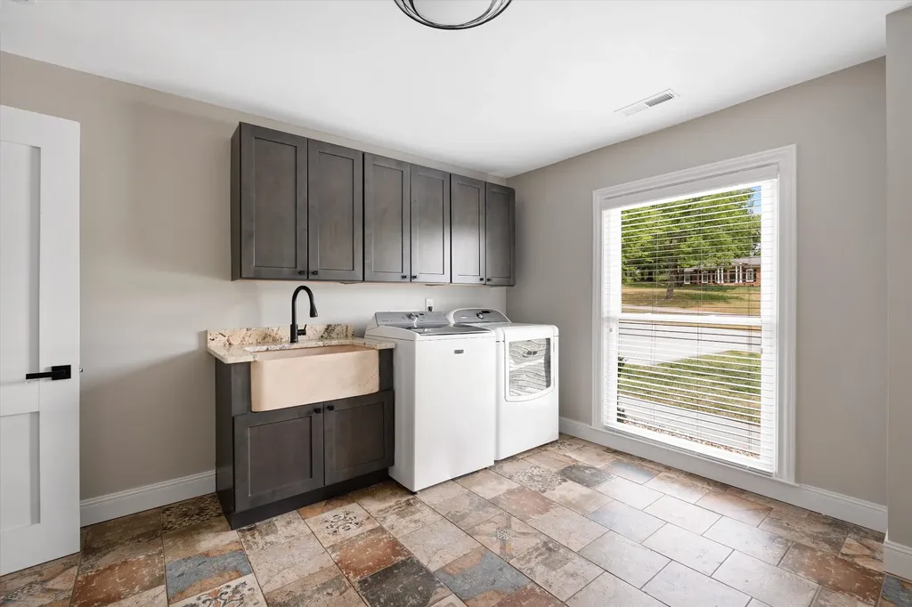 8115 Vaden Drive Brentwood TN 37027