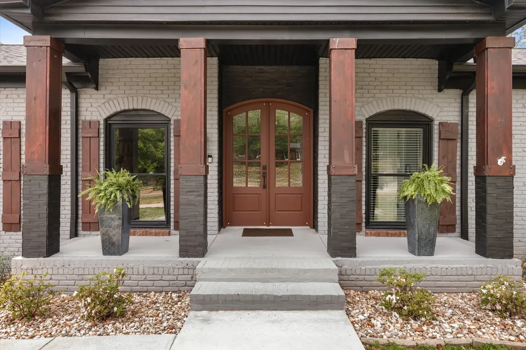 8115 Vaden Drive Brentwood TN 37027