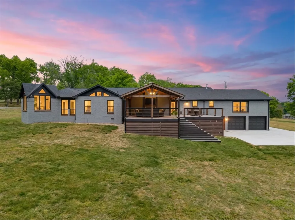 8115 Vaden Drive Brentwood TN 37027