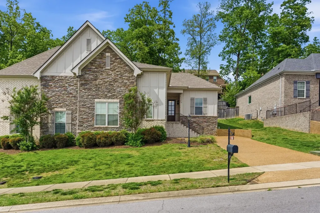 168 Cobbler Circle Hendersonville TN 37075
