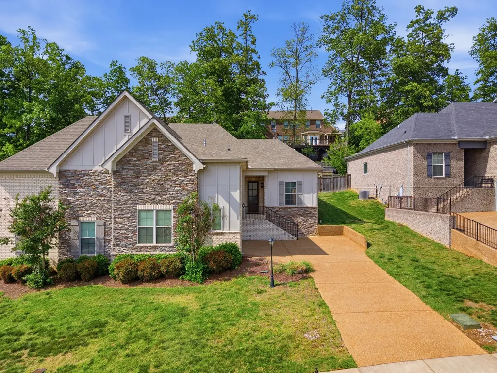 168 Cobbler Circle Hendersonville TN 37075