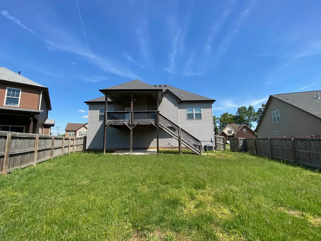 1283 Golden Eagle Way Clarksville TN 37040
