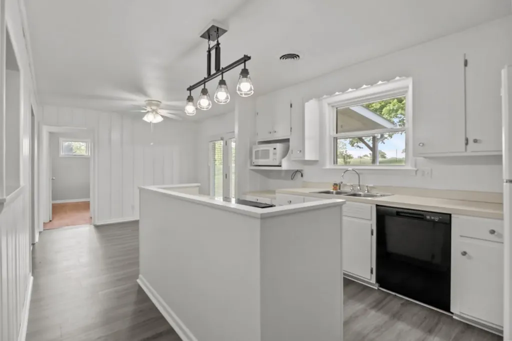 1720 Duke Loop Dickson TN 37055