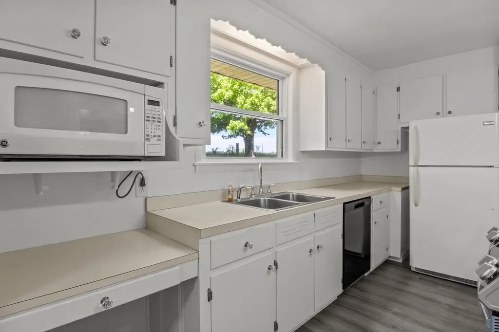 1720 Duke Loop Dickson TN 37055