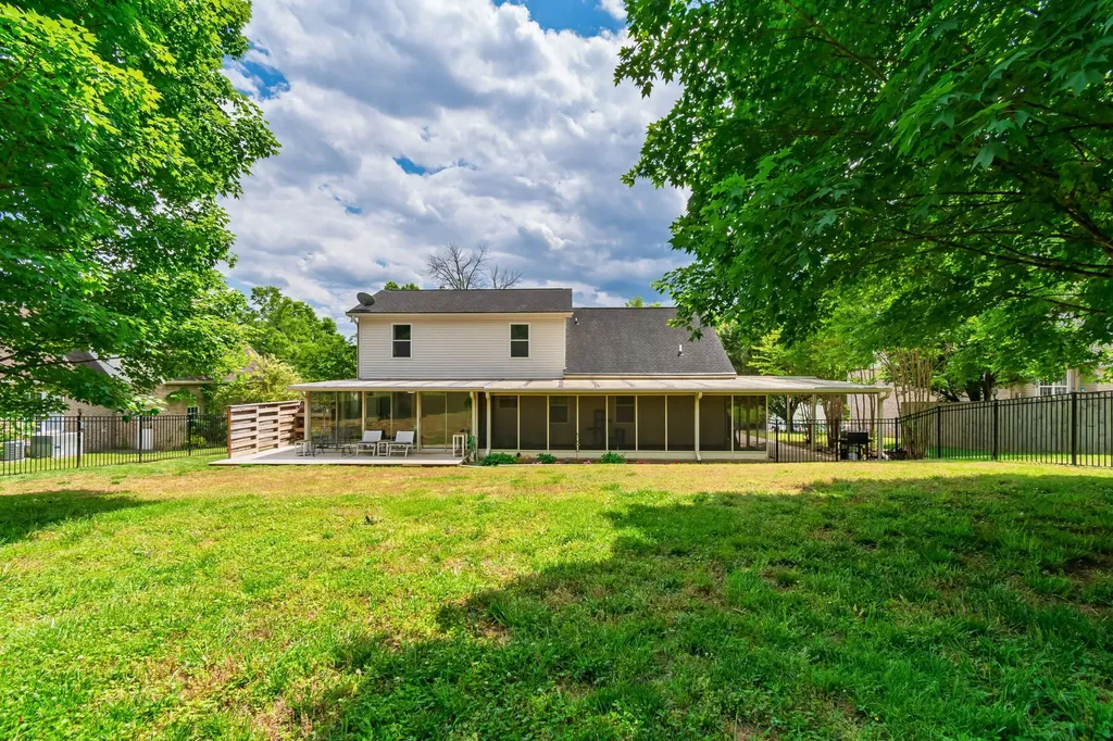 110 W Braxton Lane Hendersonville TN 37075